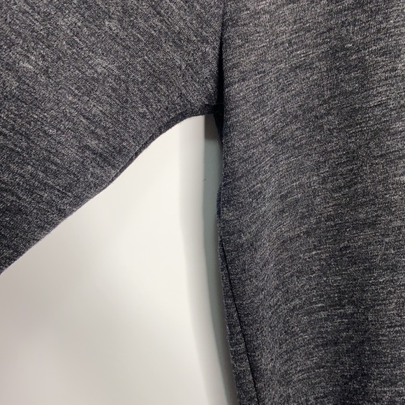 Abercrombie & Fitch Charcoal Gray Crewneck Sweater - Picture 4 of 11